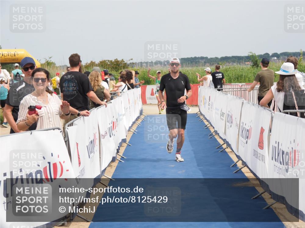 22.06.2025 - Viking Triathlon MichiJ http://msf.ph/oto/8125429 22.06.2025 15:16:28 Ziel 162, 266 meine-sportfotos.de