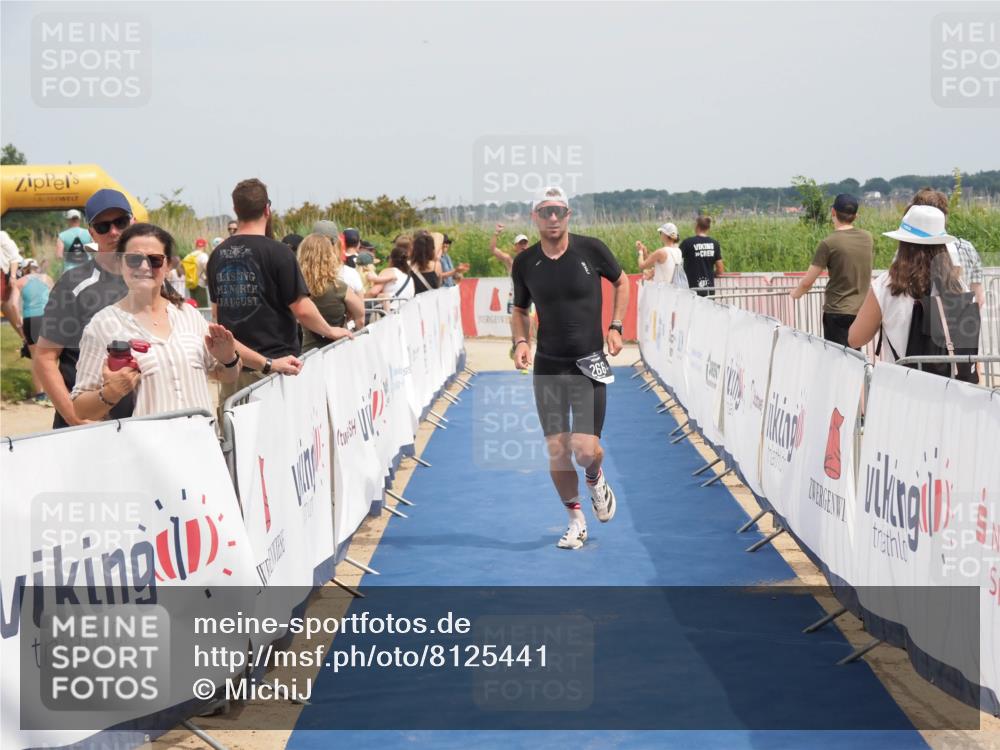 22.06.2025 - Viking Triathlon MichiJ http://msf.ph/oto/8125441 22.06.2025 15:16:28 Ziel 162, 266 meine-sportfotos.de
