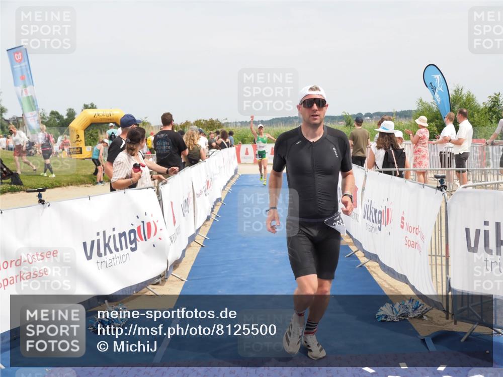 22.06.2025 - Viking Triathlon MichiJ http://msf.ph/oto/8125500 22.06.2025 15:16:30 Ziel 162, 266 meine-sportfotos.de
