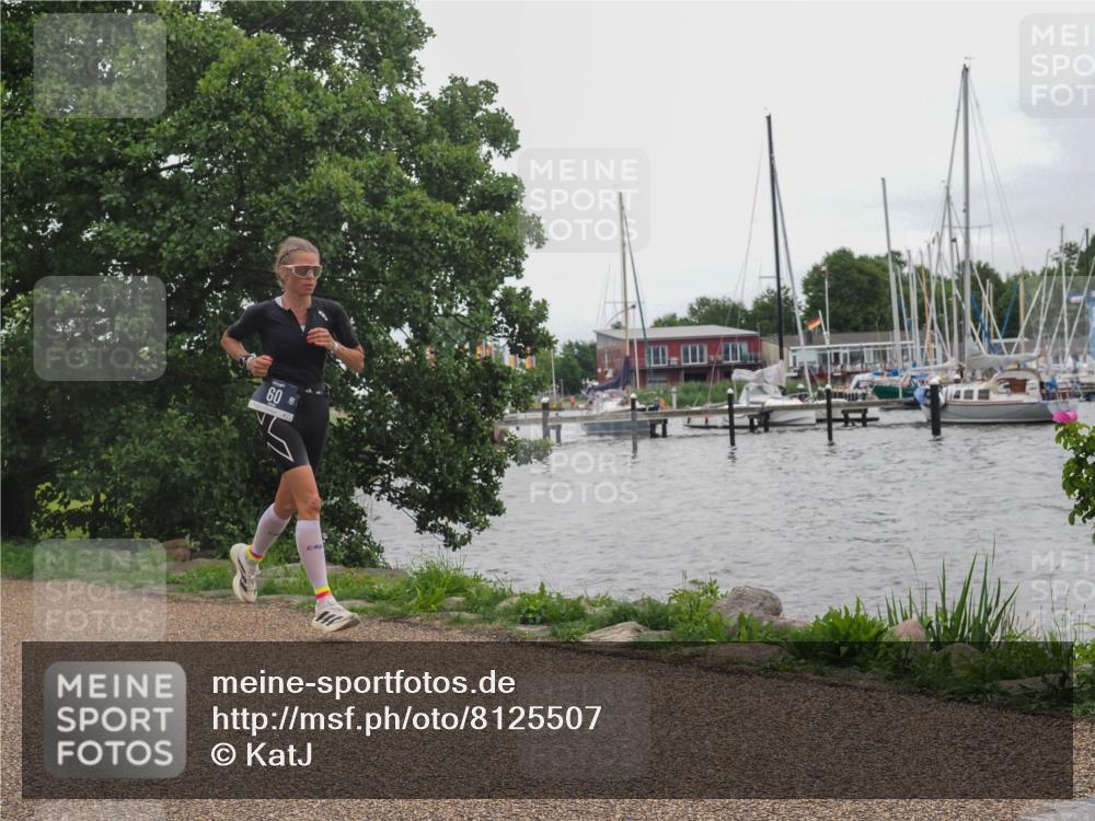 22.06.2025 - Viking Triathlon KatJ http://msf.ph/oto/8125507 22.06.2025 15:27:38 Laufen 60 meine-sportfotos.de