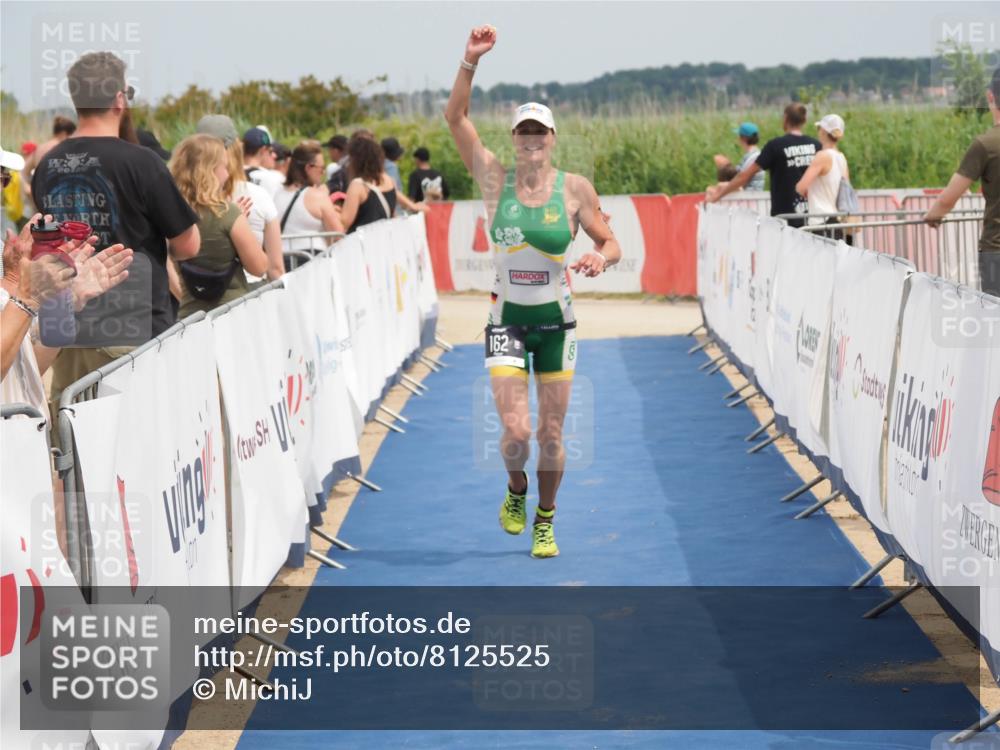 22.06.2025 - Viking Triathlon MichiJ http://msf.ph/oto/8125525 22.06.2025 15:16:32 Ziel 162, 266 meine-sportfotos.de