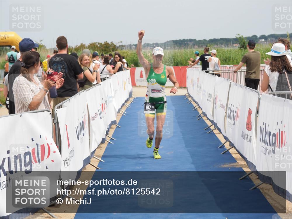 22.06.2025 - Viking Triathlon MichiJ http://msf.ph/oto/8125542 22.06.2025 15:16:33 Ziel 162, 266 meine-sportfotos.de