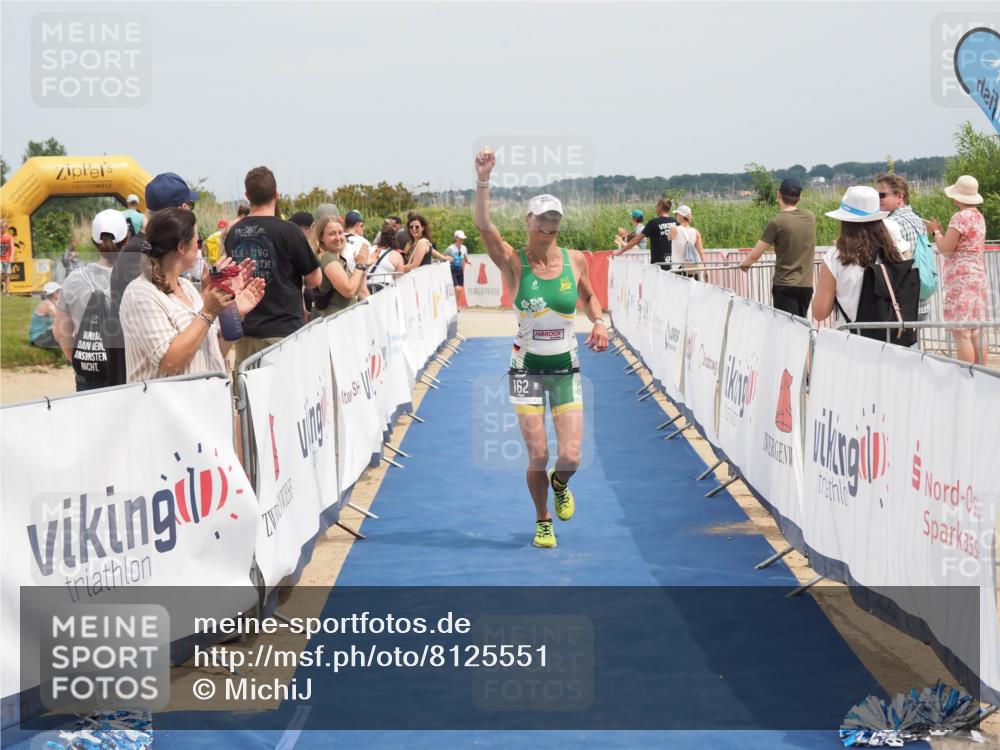 22.06.2025 - Viking Triathlon MichiJ http://msf.ph/oto/8125551 22.06.2025 15:16:33 Ziel 162, 266 meine-sportfotos.de
