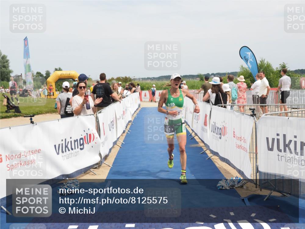 22.06.2025 - Viking Triathlon MichiJ http://msf.ph/oto/8125575 22.06.2025 15:16:34 Ziel 162, 266 meine-sportfotos.de