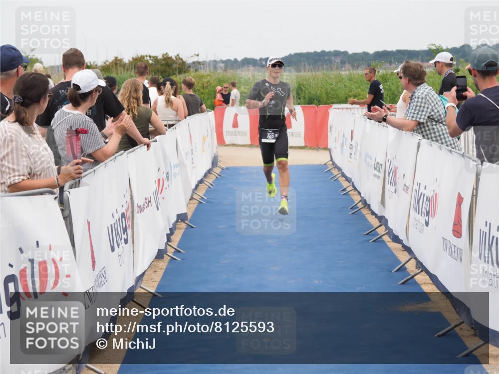 22.06.2025 - Viking Triathlon MichiJ http://msf.ph/oto/8125593 22.06.2025 15:20:59 Ziel 356 meine-sportfotos.de