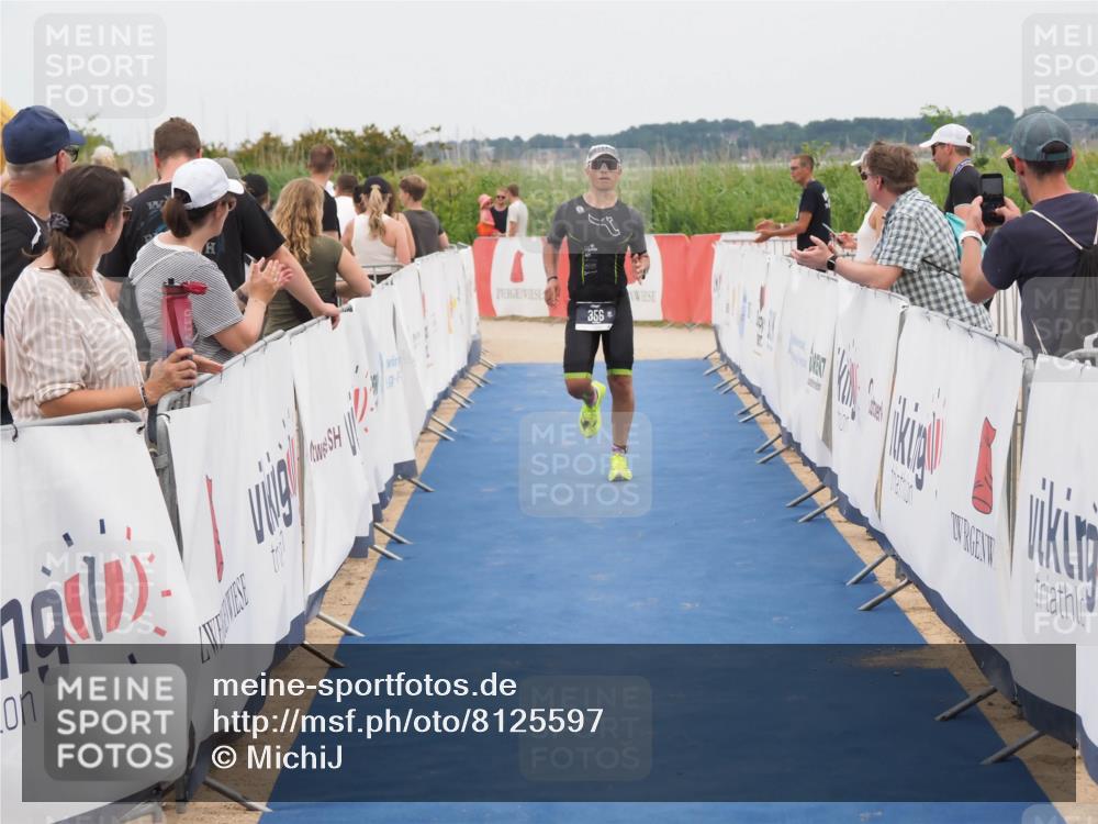 22.06.2025 - Viking Triathlon MichiJ http://msf.ph/oto/8125597 22.06.2025 15:20:59 Ziel 356 meine-sportfotos.de