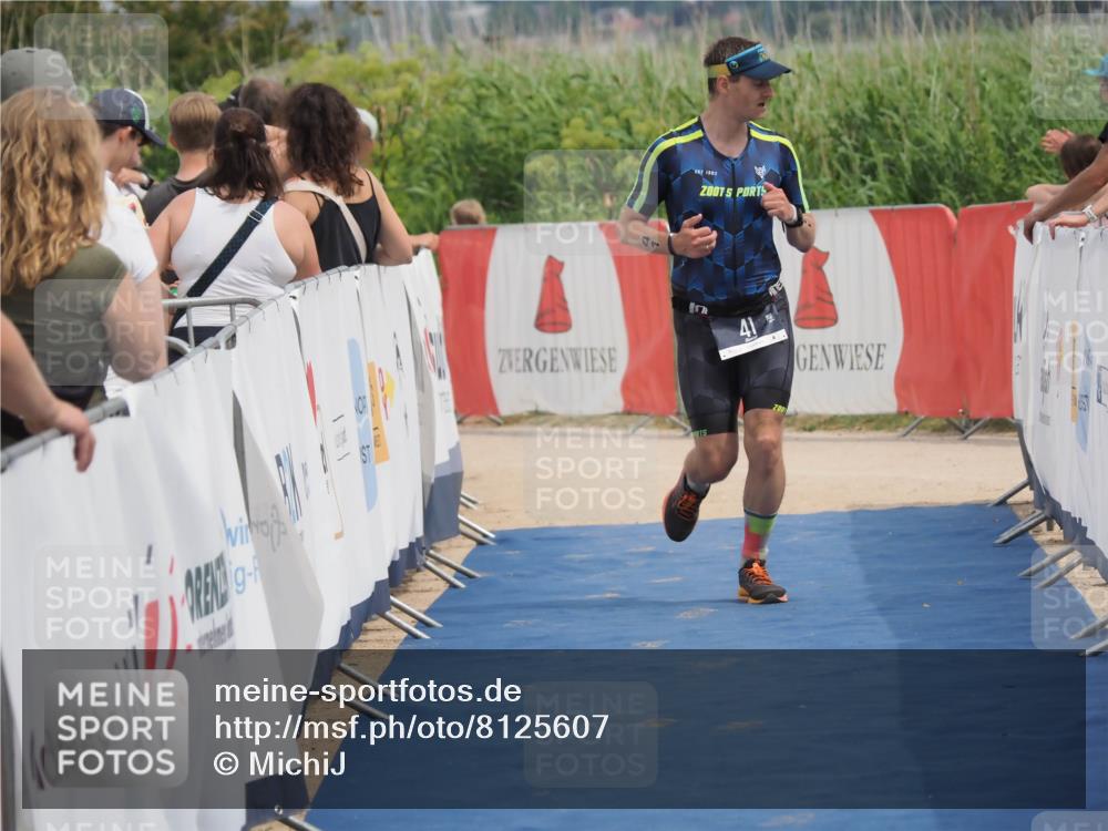 22.06.2025 - Viking Triathlon MichiJ http://msf.ph/oto/8125607 22.06.2025 15:16:45 Ziel 41 meine-sportfotos.de