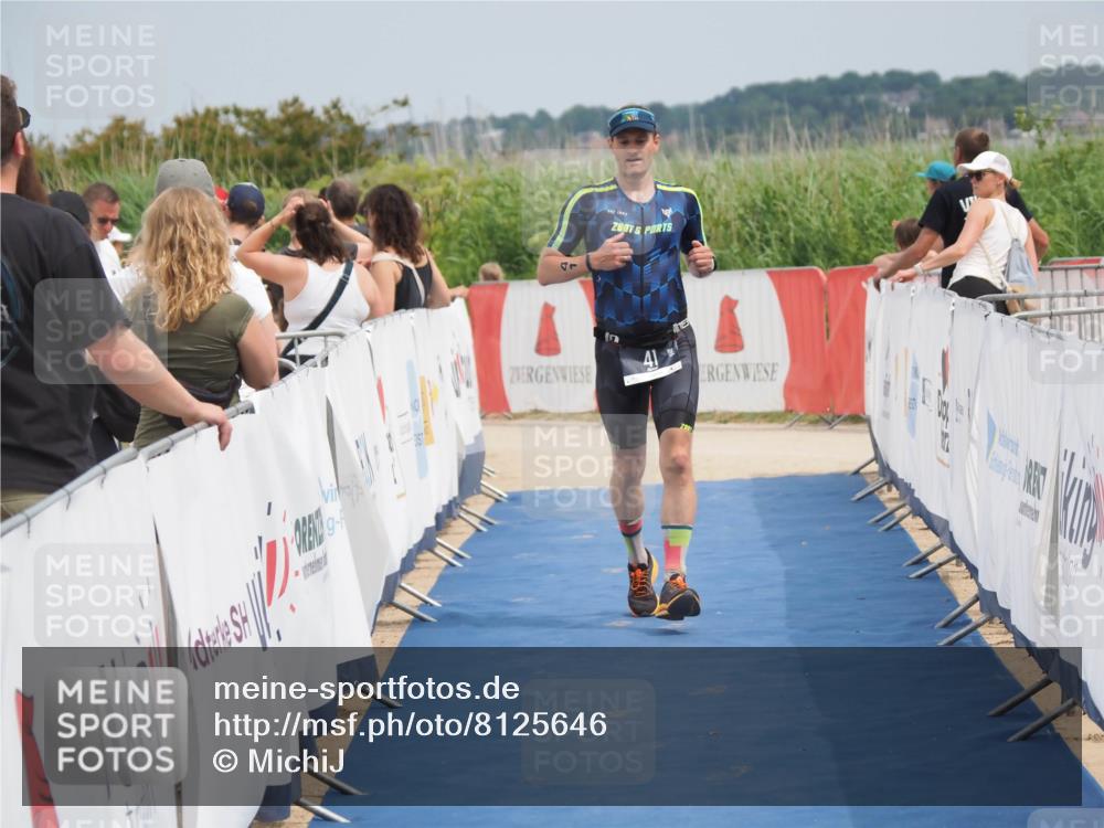 22.06.2025 - Viking Triathlon MichiJ http://msf.ph/oto/8125646 22.06.2025 15:16:46 Ziel 41 meine-sportfotos.de