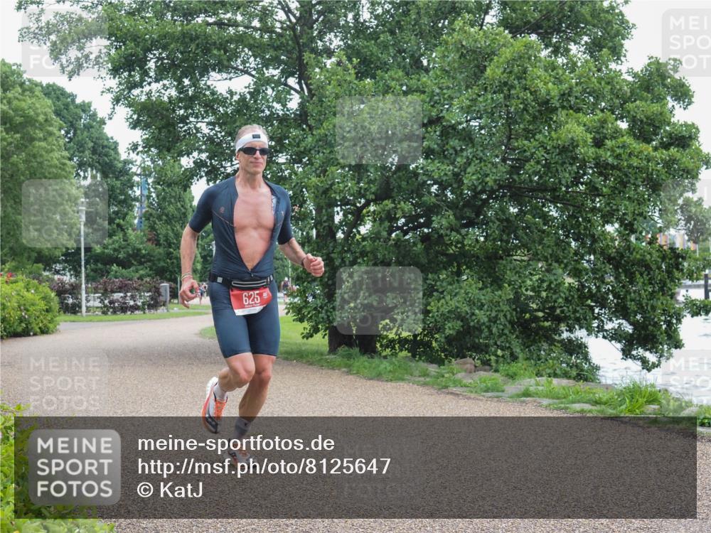 22.06.2025 - Viking Triathlon KatJ http://msf.ph/oto/8125647 22.06.2025 15:27:57 Laufen 625 meine-sportfotos.de