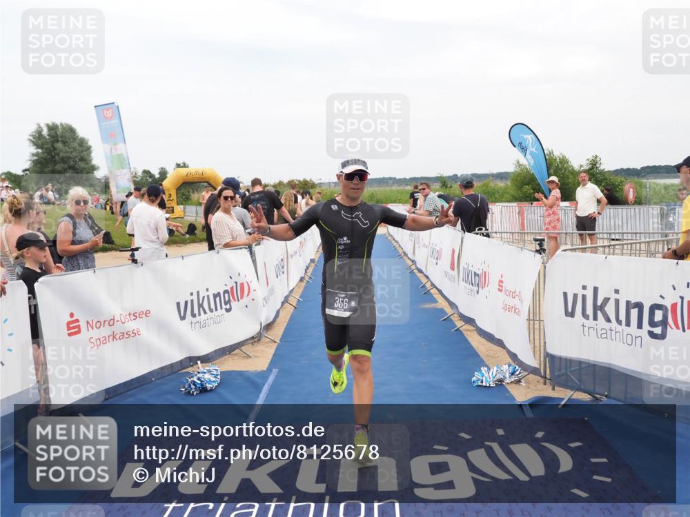 22.06.2025 - Viking Triathlon MichiJ http://msf.ph/oto/8125678 22.06.2025 15:21:01 Ziel 356 meine-sportfotos.de