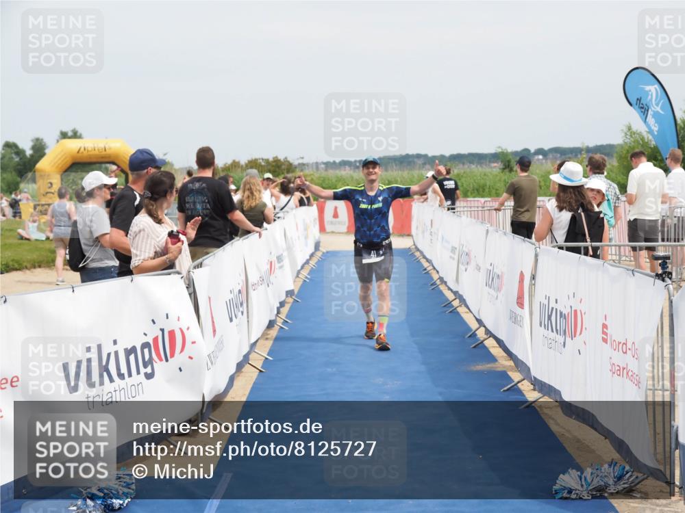 22.06.2025 - Viking Triathlon MichiJ http://msf.ph/oto/8125727 22.06.2025 15:16:49 Ziel 41 meine-sportfotos.de