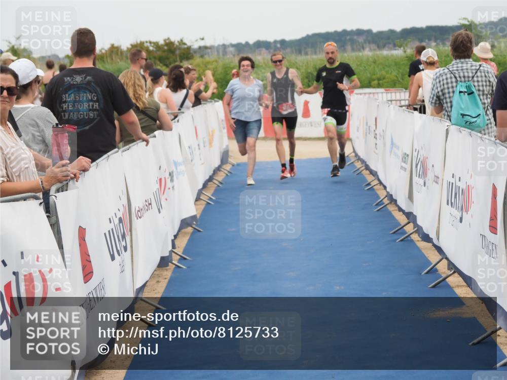 22.06.2025 - Viking Triathlon MichiJ http://msf.ph/oto/8125733 22.06.2025 15:21:32 Ziel 606 meine-sportfotos.de