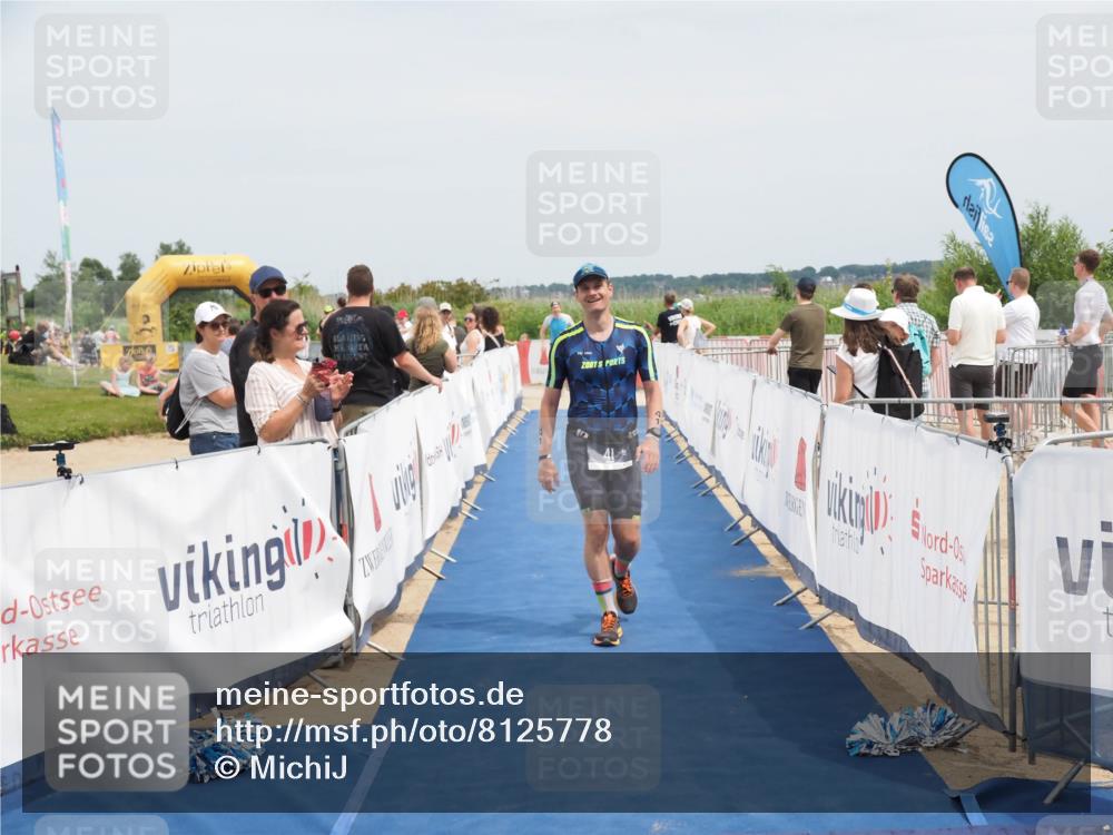 22.06.2025 - Viking Triathlon MichiJ http://msf.ph/oto/8125778 22.06.2025 15:16:51 Ziel 41, 390 meine-sportfotos.de