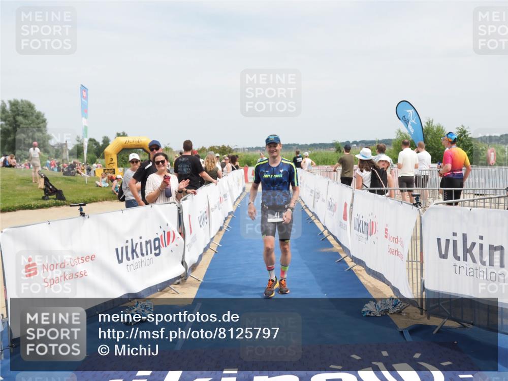22.06.2025 - Viking Triathlon MichiJ http://msf.ph/oto/8125797 22.06.2025 15:16:51 Ziel 41, 390 meine-sportfotos.de