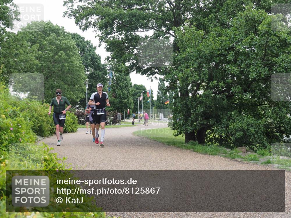 22.06.2025 - Viking Triathlon KatJ http://msf.ph/oto/8125867 22.06.2025 15:28:39 Laufen 97 meine-sportfotos.de