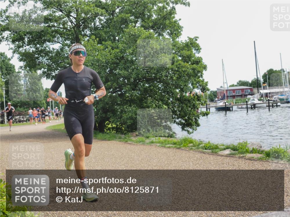 22.06.2025 - Viking Triathlon KatJ http://msf.ph/oto/8125871 22.06.2025 13:45:06 Laufen 278 meine-sportfotos.de