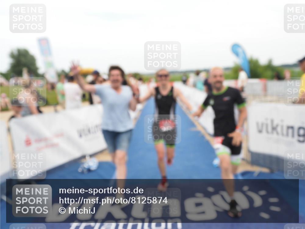 22.06.2025 - Viking Triathlon MichiJ http://msf.ph/oto/8125874 22.06.2025 15:21:36 Ziel 606 meine-sportfotos.de