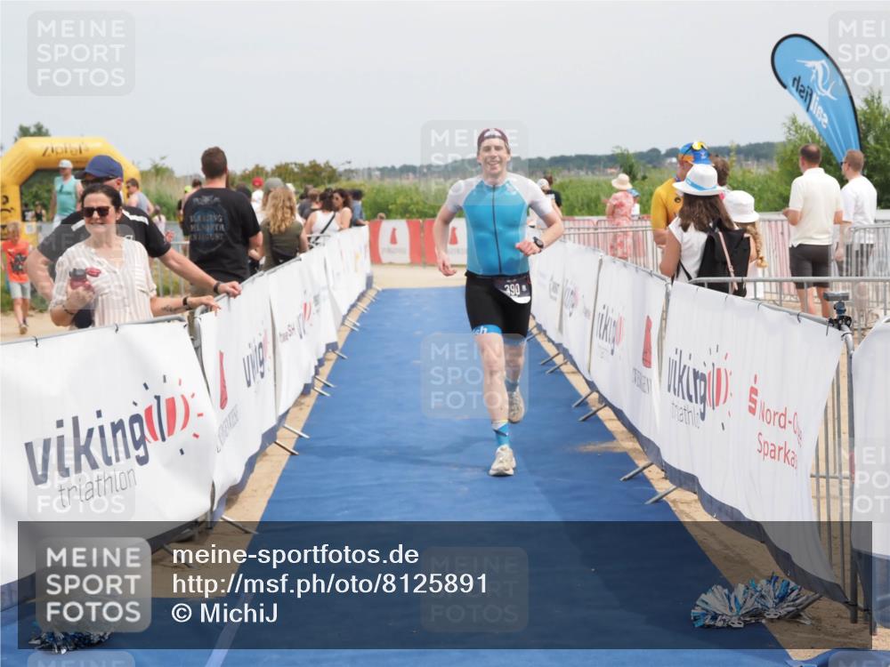 22.06.2025 - Viking Triathlon MichiJ http://msf.ph/oto/8125891 22.06.2025 15:16:57 Ziel 390 meine-sportfotos.de