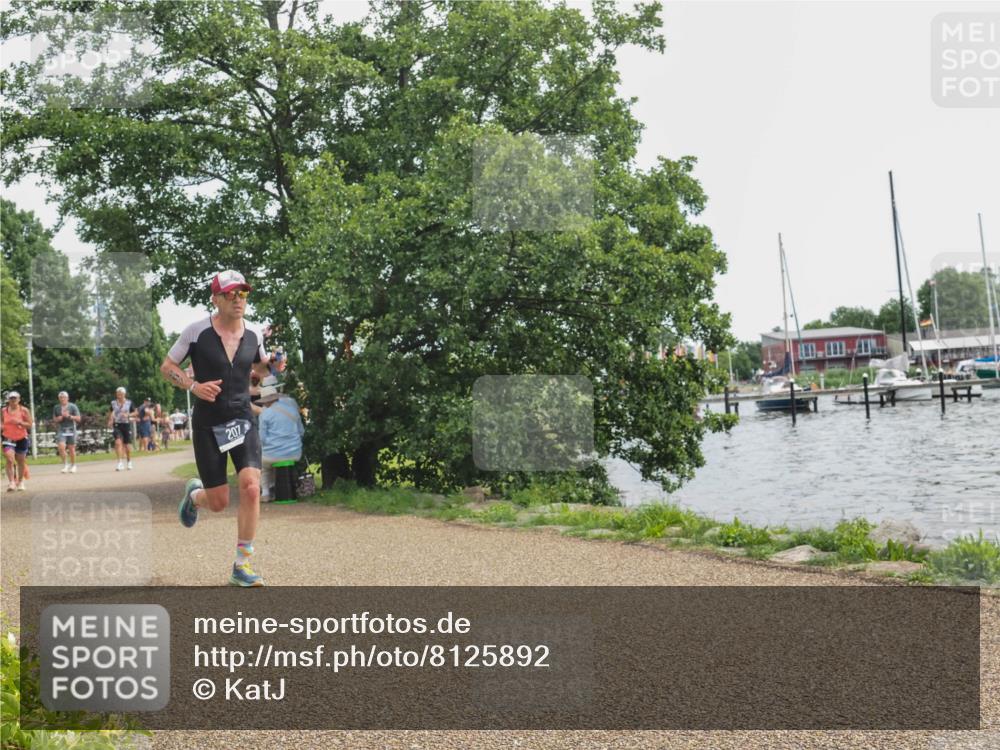 22.06.2025 - Viking Triathlon KatJ http://msf.ph/oto/8125892 22.06.2025 13:45:11 Laufen 207 meine-sportfotos.de