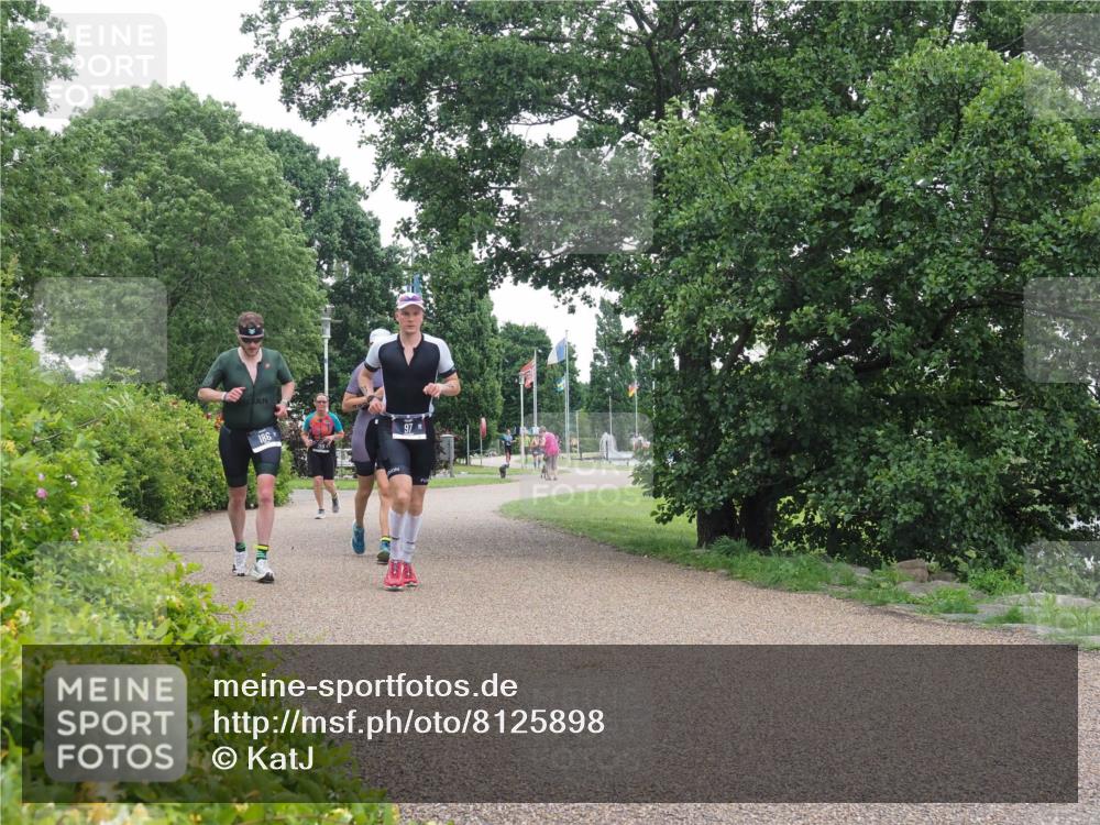 22.06.2025 - Viking Triathlon KatJ http://msf.ph/oto/8125898 22.06.2025 15:28:40 Laufen 97, 186, 460 meine-sportfotos.de