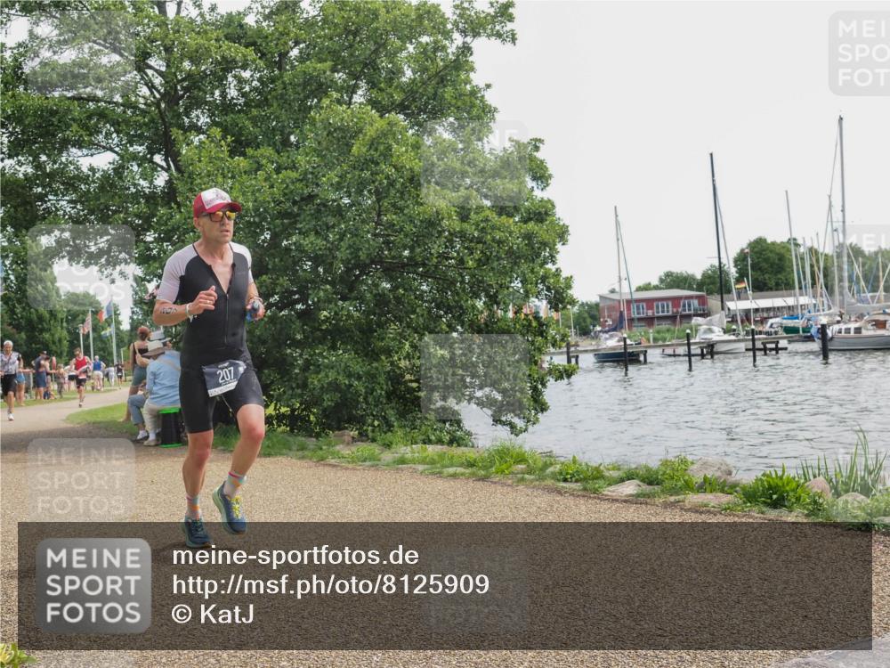 22.06.2025 - Viking Triathlon KatJ http://msf.ph/oto/8125909 22.06.2025 13:45:11 Laufen 207 meine-sportfotos.de