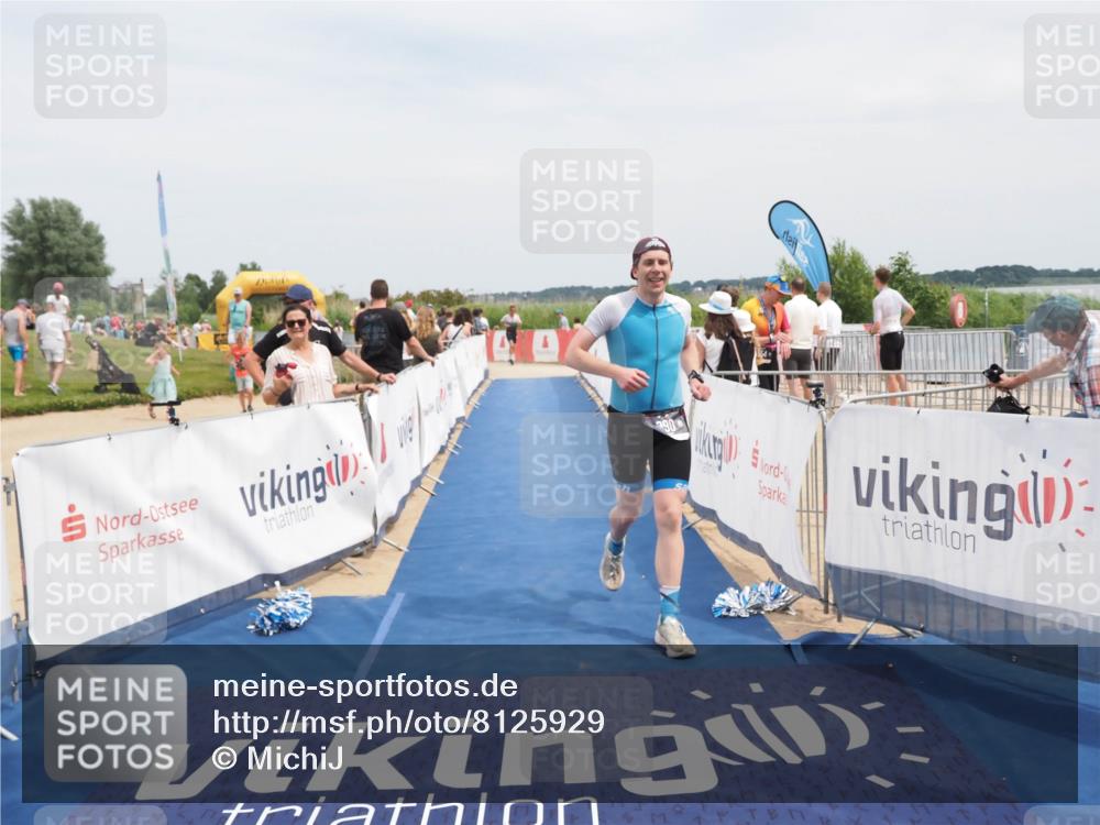 22.06.2025 - Viking Triathlon MichiJ http://msf.ph/oto/8125929 22.06.2025 15:16:58 Ziel 390 meine-sportfotos.de