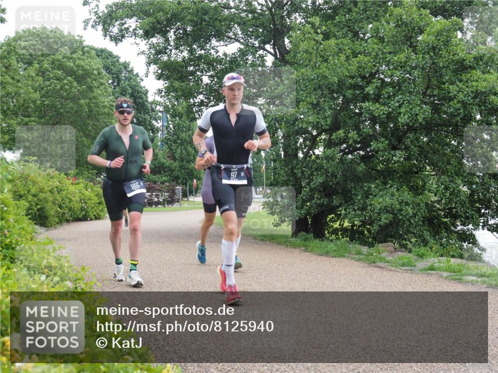 22.06.2025 - Viking Triathlon KatJ http://msf.ph/oto/8125940 22.06.2025 15:28:42 Laufen 97, 186, 460 meine-sportfotos.de