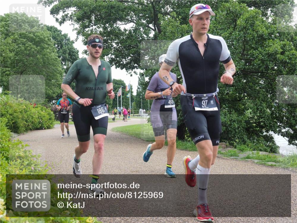 22.06.2025 - Viking Triathlon KatJ http://msf.ph/oto/8125969 22.06.2025 15:28:43 Laufen 97, 186, 460 meine-sportfotos.de