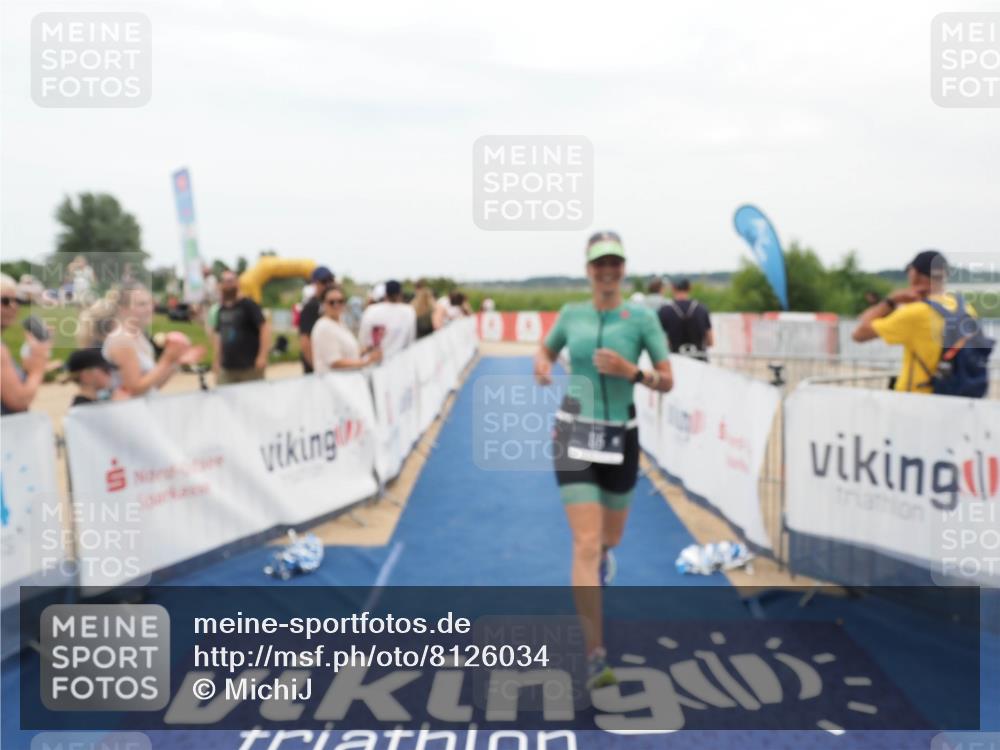 22.06.2025 - Viking Triathlon MichiJ http://msf.ph/oto/8126034 22.06.2025 15:22:23 Ziel 65 meine-sportfotos.de