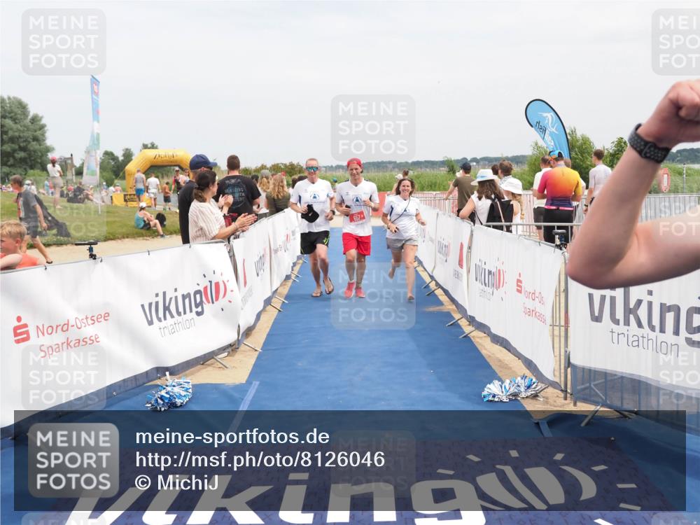 22.06.2025 - Viking Triathlon MichiJ http://msf.ph/oto/8126046 22.06.2025 15:17:13 Ziel 253, 657 meine-sportfotos.de