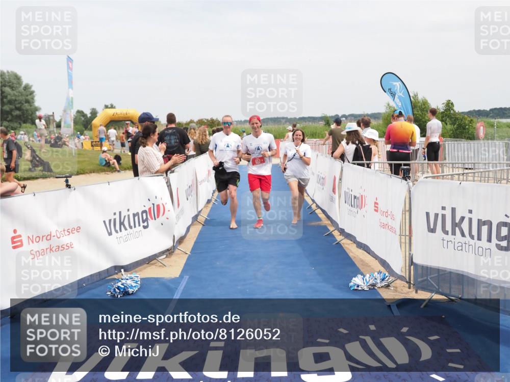22.06.2025 - Viking Triathlon MichiJ http://msf.ph/oto/8126052 22.06.2025 15:17:13 Ziel 253, 657 meine-sportfotos.de