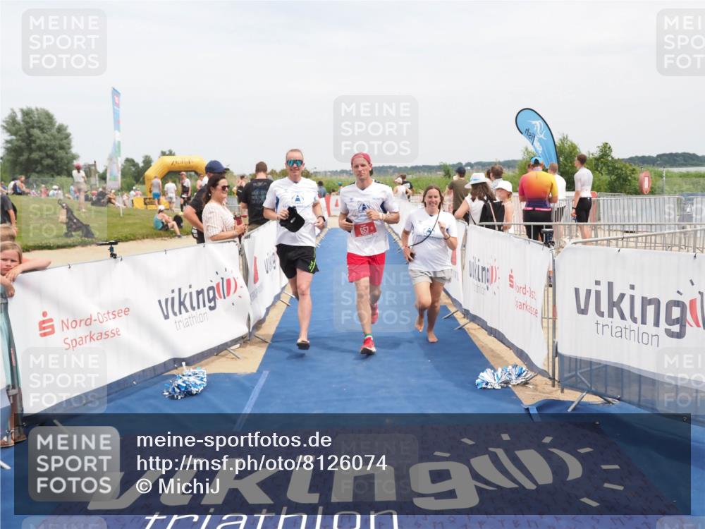 22.06.2025 - Viking Triathlon MichiJ http://msf.ph/oto/8126074 22.06.2025 15:17:14 Ziel 253, 657 meine-sportfotos.de