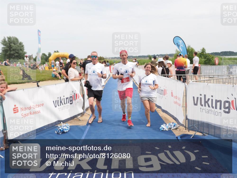 22.06.2025 - Viking Triathlon MichiJ http://msf.ph/oto/8126080 22.06.2025 15:17:14 Ziel 253, 657 meine-sportfotos.de