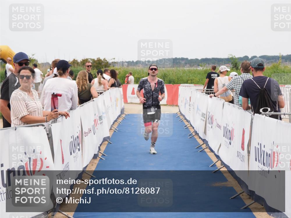 22.06.2025 - Viking Triathlon MichiJ http://msf.ph/oto/8126087 22.06.2025 15:22:35 Ziel 161 meine-sportfotos.de
