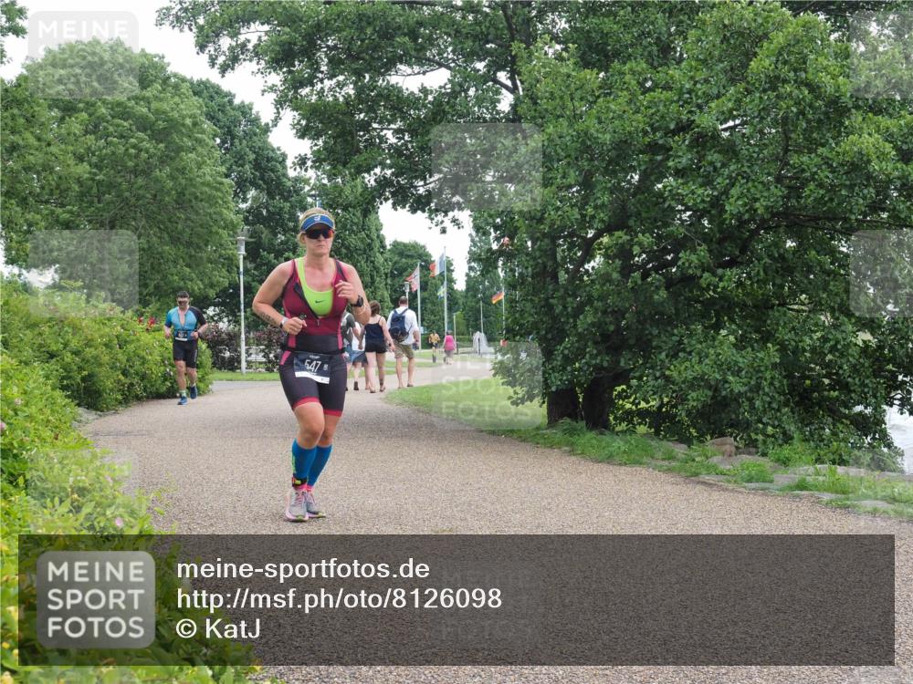 22.06.2025 - Viking Triathlon KatJ http://msf.ph/oto/8126098 22.06.2025 15:29:05 Laufen 547 meine-sportfotos.de