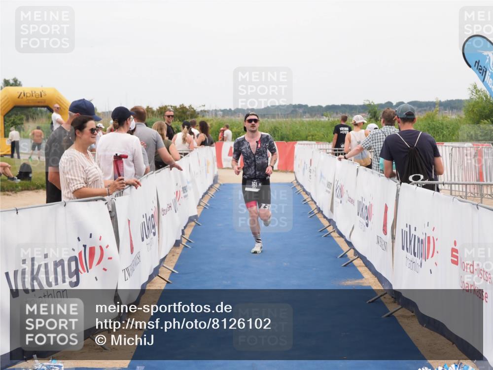 22.06.2025 - Viking Triathlon MichiJ http://msf.ph/oto/8126102 22.06.2025 15:22:35 Ziel 161 meine-sportfotos.de