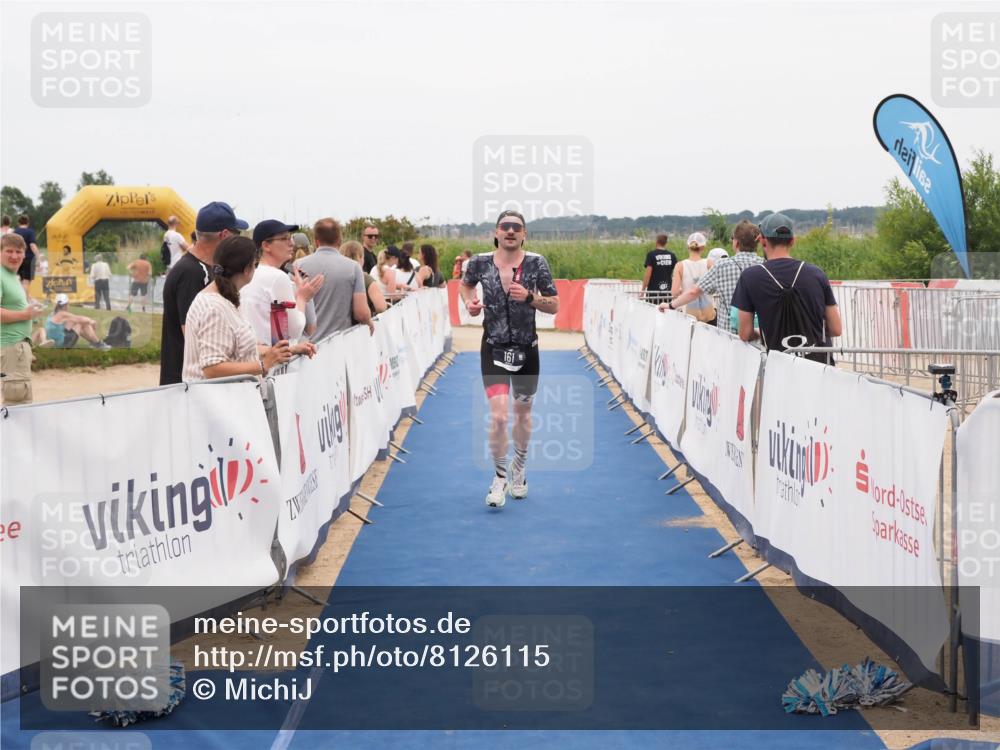 22.06.2025 - Viking Triathlon MichiJ http://msf.ph/oto/8126115 22.06.2025 15:22:36 Ziel 161 meine-sportfotos.de