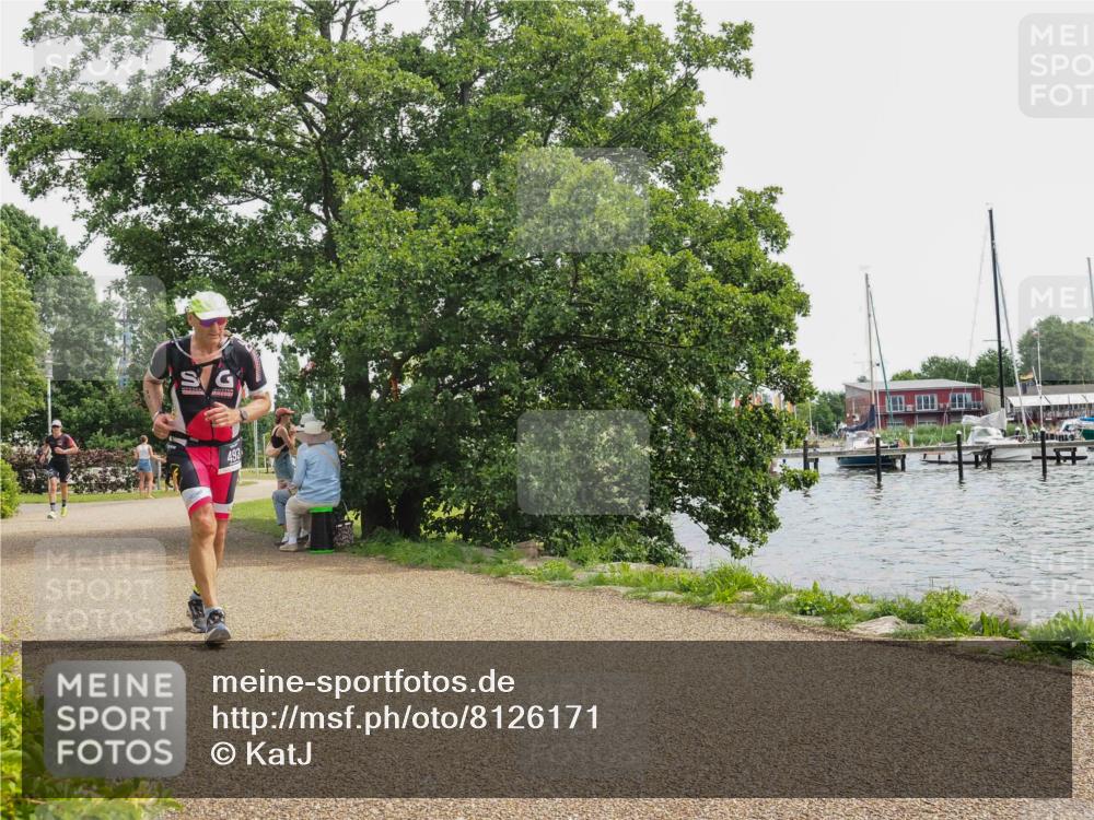 22.06.2025 - Viking Triathlon KatJ http://msf.ph/oto/8126171 22.06.2025 13:45:46 Laufen 493 meine-sportfotos.de