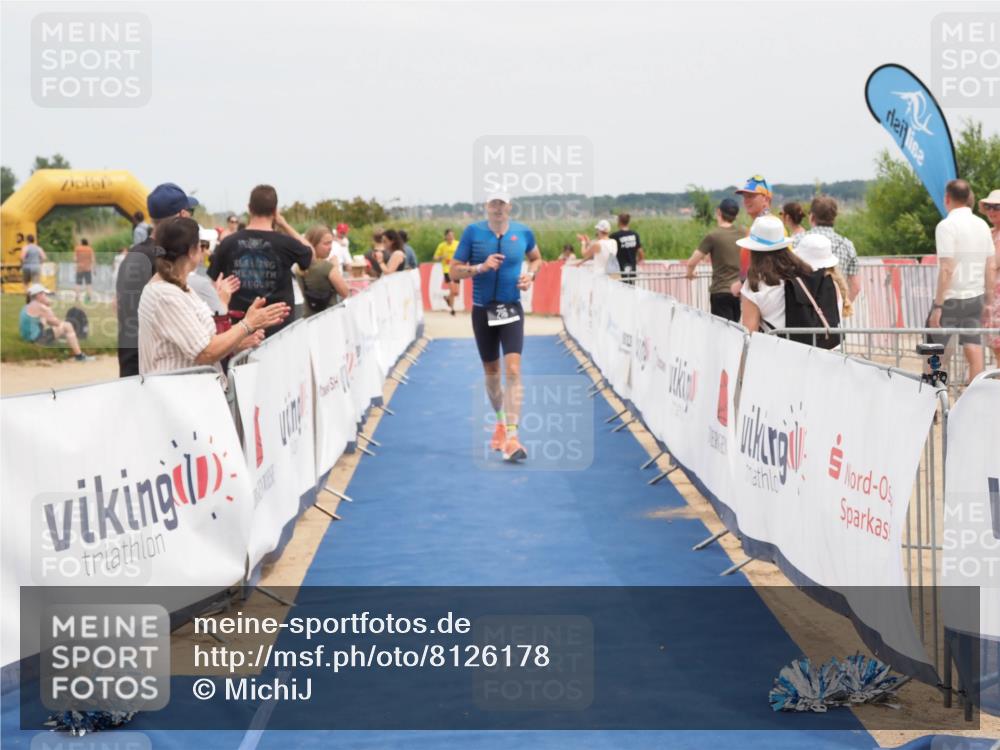 22.06.2025 - Viking Triathlon MichiJ http://msf.ph/oto/8126178 22.06.2025 15:17:31 Ziel 216 meine-sportfotos.de