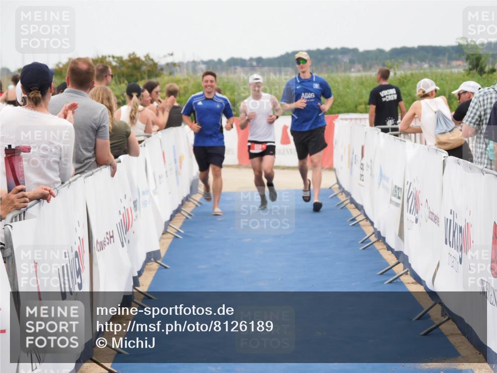 22.06.2025 - Viking Triathlon MichiJ http://msf.ph/oto/8126189 22.06.2025 15:22:52 Ziel 658 meine-sportfotos.de