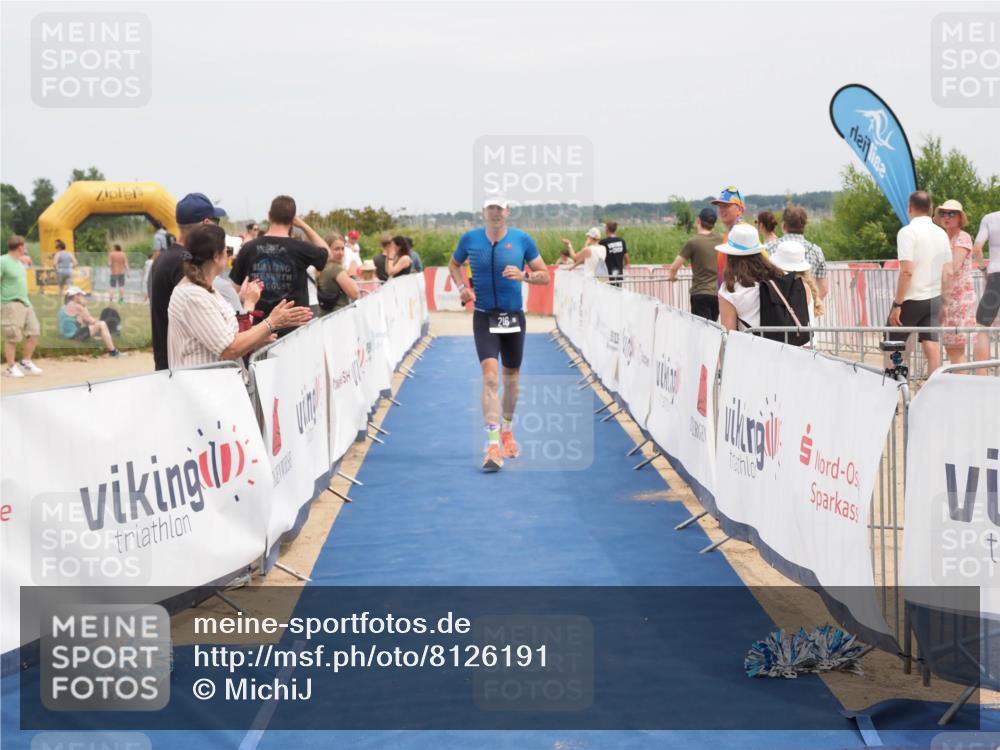 22.06.2025 - Viking Triathlon MichiJ http://msf.ph/oto/8126191 22.06.2025 15:17:32 Ziel 216 meine-sportfotos.de