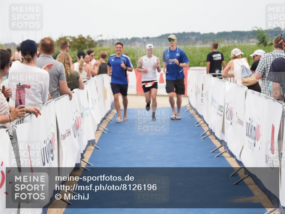 22.06.2025 - Viking Triathlon MichiJ http://msf.ph/oto/8126196 22.06.2025 15:22:52 Ziel 658 meine-sportfotos.de