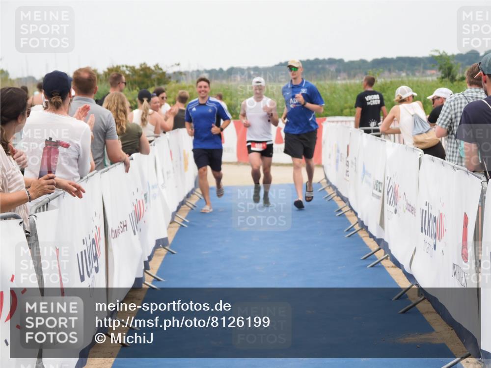 22.06.2025 - Viking Triathlon MichiJ http://msf.ph/oto/8126199 22.06.2025 15:22:52 Ziel 658 meine-sportfotos.de