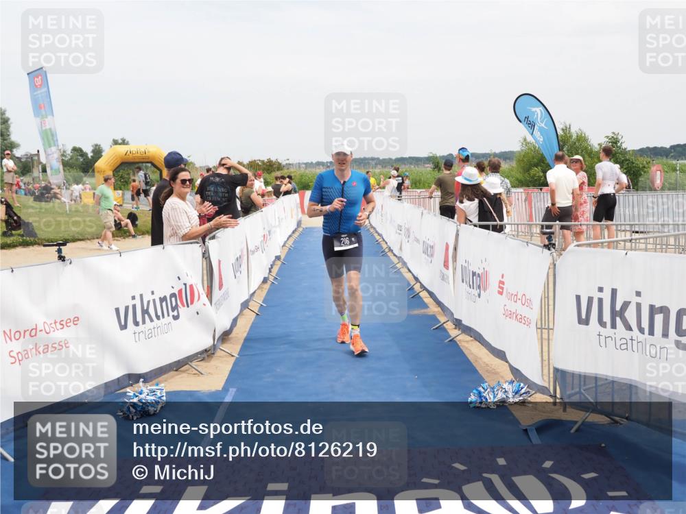 22.06.2025 - Viking Triathlon MichiJ http://msf.ph/oto/8126219 22.06.2025 15:17:33 Ziel 216 meine-sportfotos.de