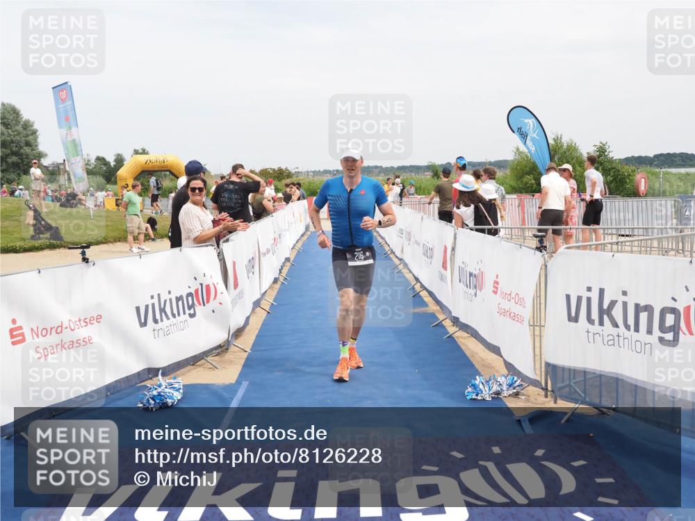 22.06.2025 - Viking Triathlon MichiJ http://msf.ph/oto/8126228 22.06.2025 15:17:33 Ziel 216 meine-sportfotos.de