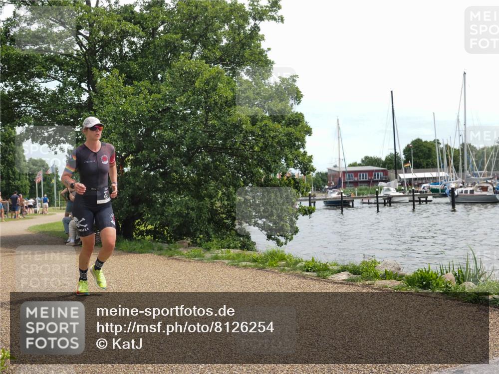 22.06.2025 - Viking Triathlon KatJ http://msf.ph/oto/8126254 22.06.2025 13:45:51 Laufen 221 meine-sportfotos.de