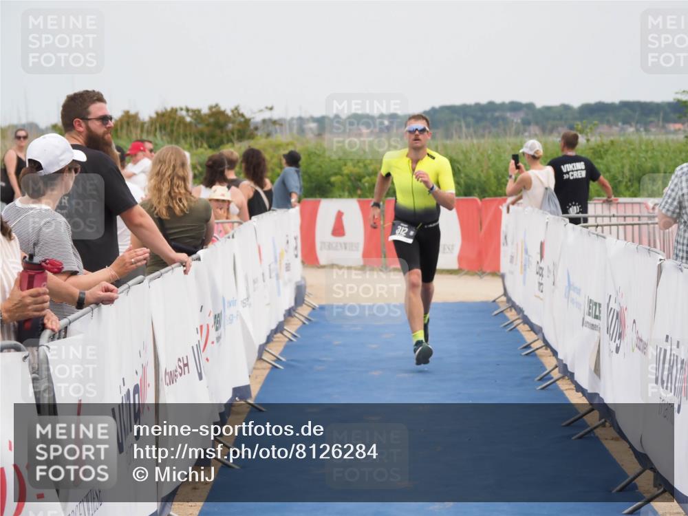22.06.2025 - Viking Triathlon MichiJ http://msf.ph/oto/8126284 22.06.2025 15:17:55 Ziel 312 meine-sportfotos.de