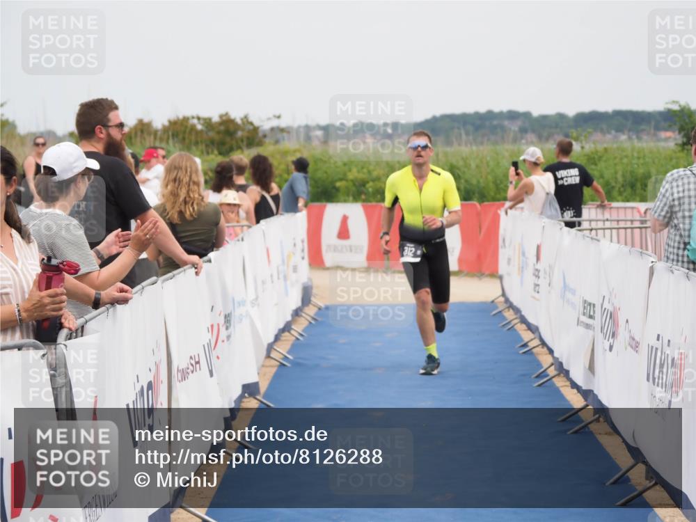22.06.2025 - Viking Triathlon MichiJ http://msf.ph/oto/8126288 22.06.2025 15:17:55 Ziel 312 meine-sportfotos.de