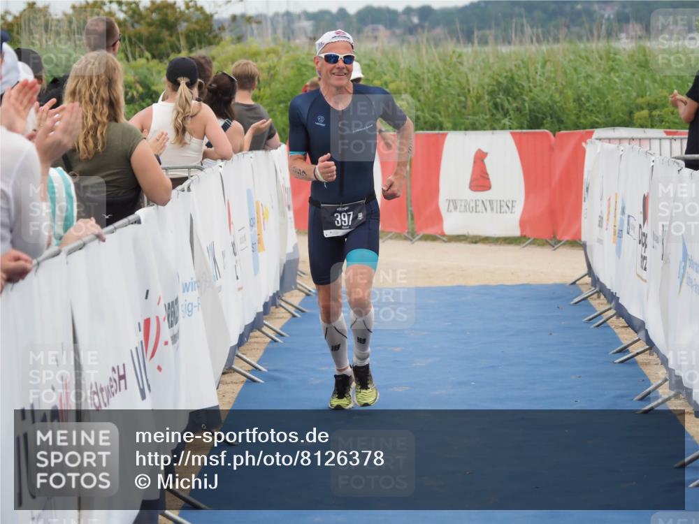 22.06.2025 - Viking Triathlon MichiJ http://msf.ph/oto/8126378 22.06.2025 15:23:12 Ziel 397 meine-sportfotos.de