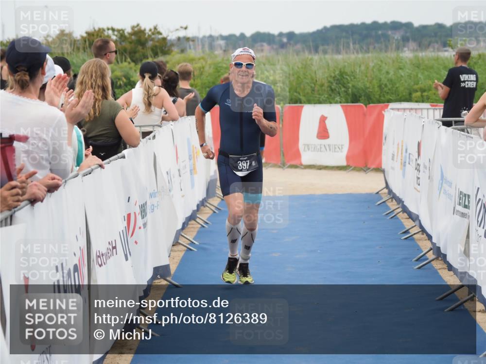 22.06.2025 - Viking Triathlon MichiJ http://msf.ph/oto/8126389 22.06.2025 15:23:12 Ziel 397 meine-sportfotos.de